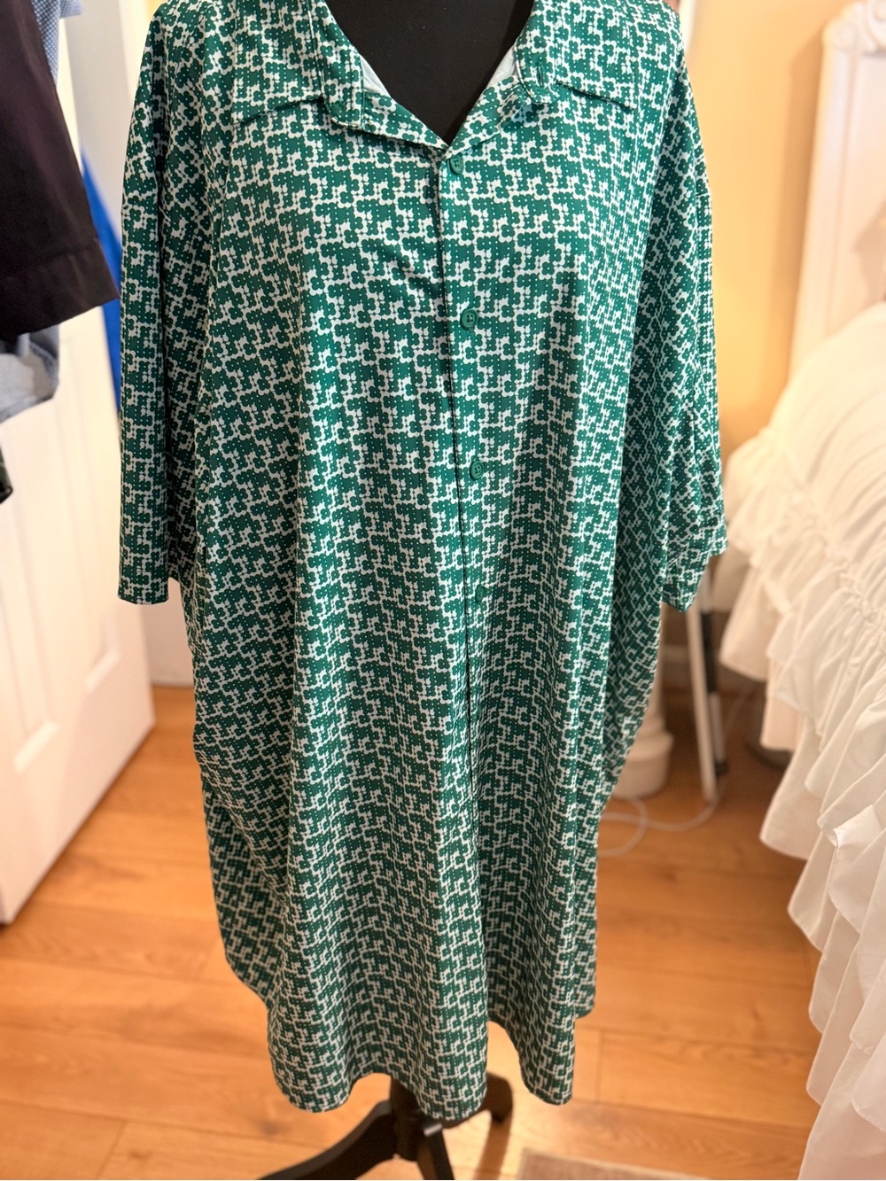 Green Printed Button-Front Men’s Shirt
